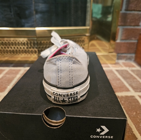 Kids Chuck Taylor's (Converse) - Picture 5 of 12